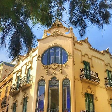 Hotel Noucentista Sitges Kültér fotó