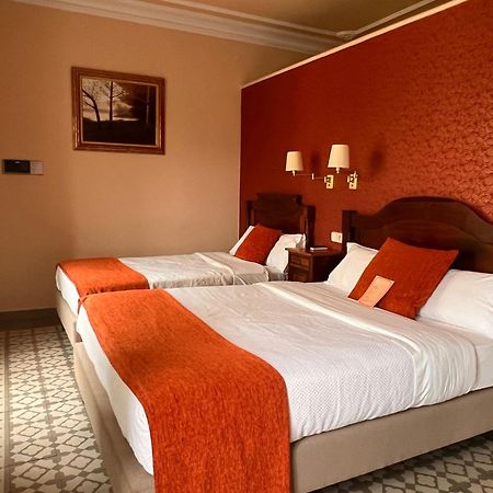 Hotel Noucentista Sitges Kültér fotó