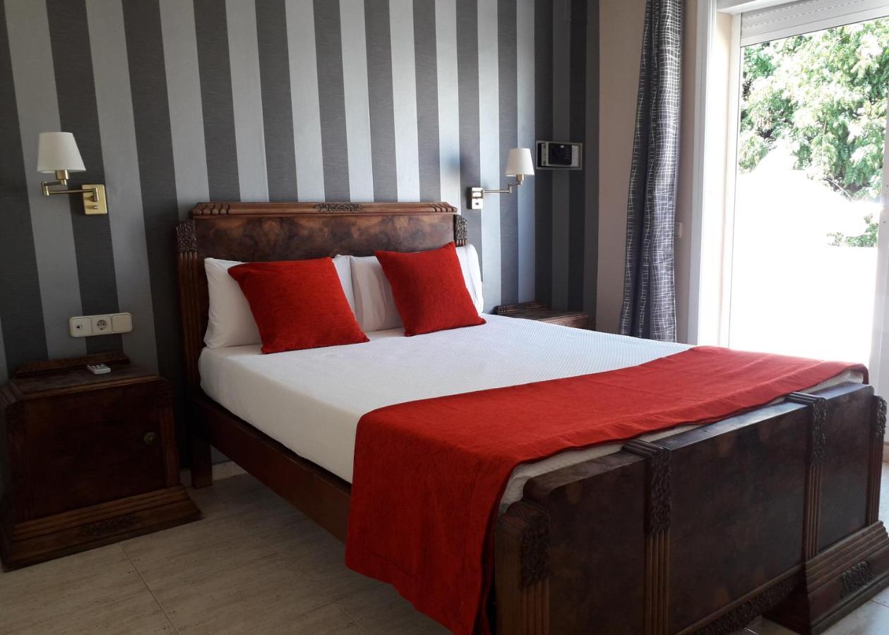 Hotel Noucentista Sitges Kültér fotó