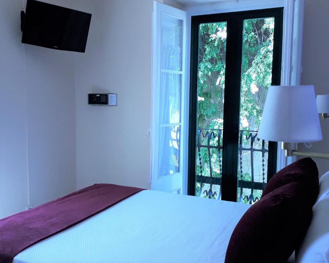 Hotel Noucentista Sitges Kültér fotó