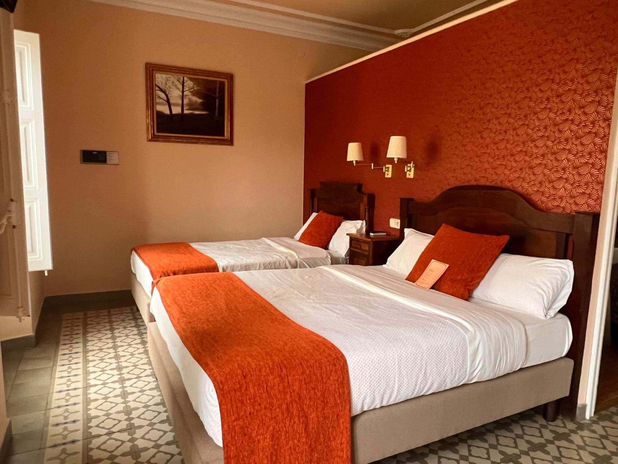 Hotel Noucentista Sitges Kültér fotó
