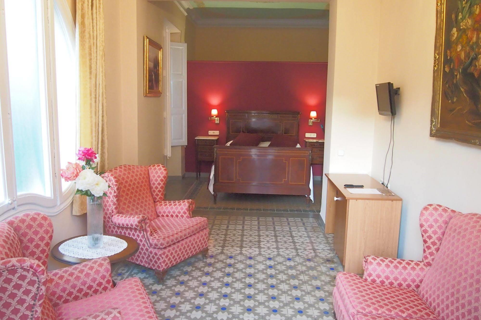 Hotel Noucentista Sitges Kültér fotó