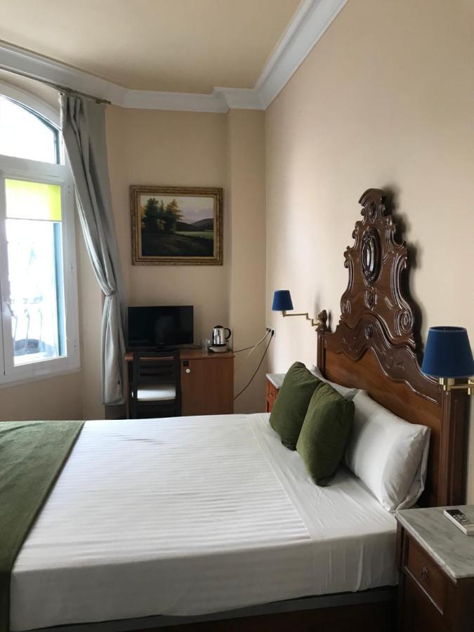 Hotel Noucentista Sitges Kültér fotó